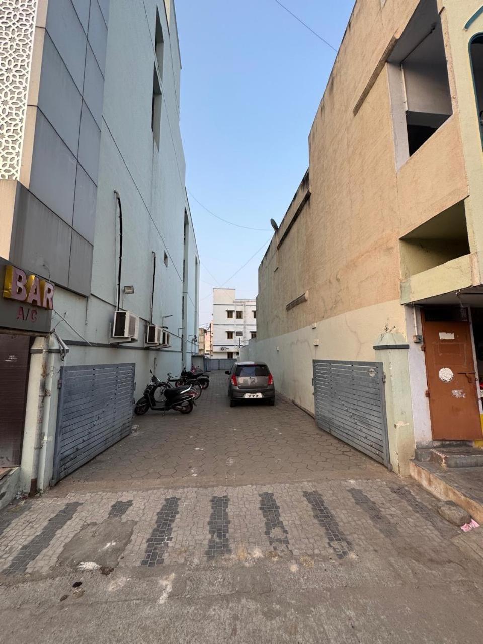 Hotel Priya Towers Nāmakkal المظهر الخارجي الصورة