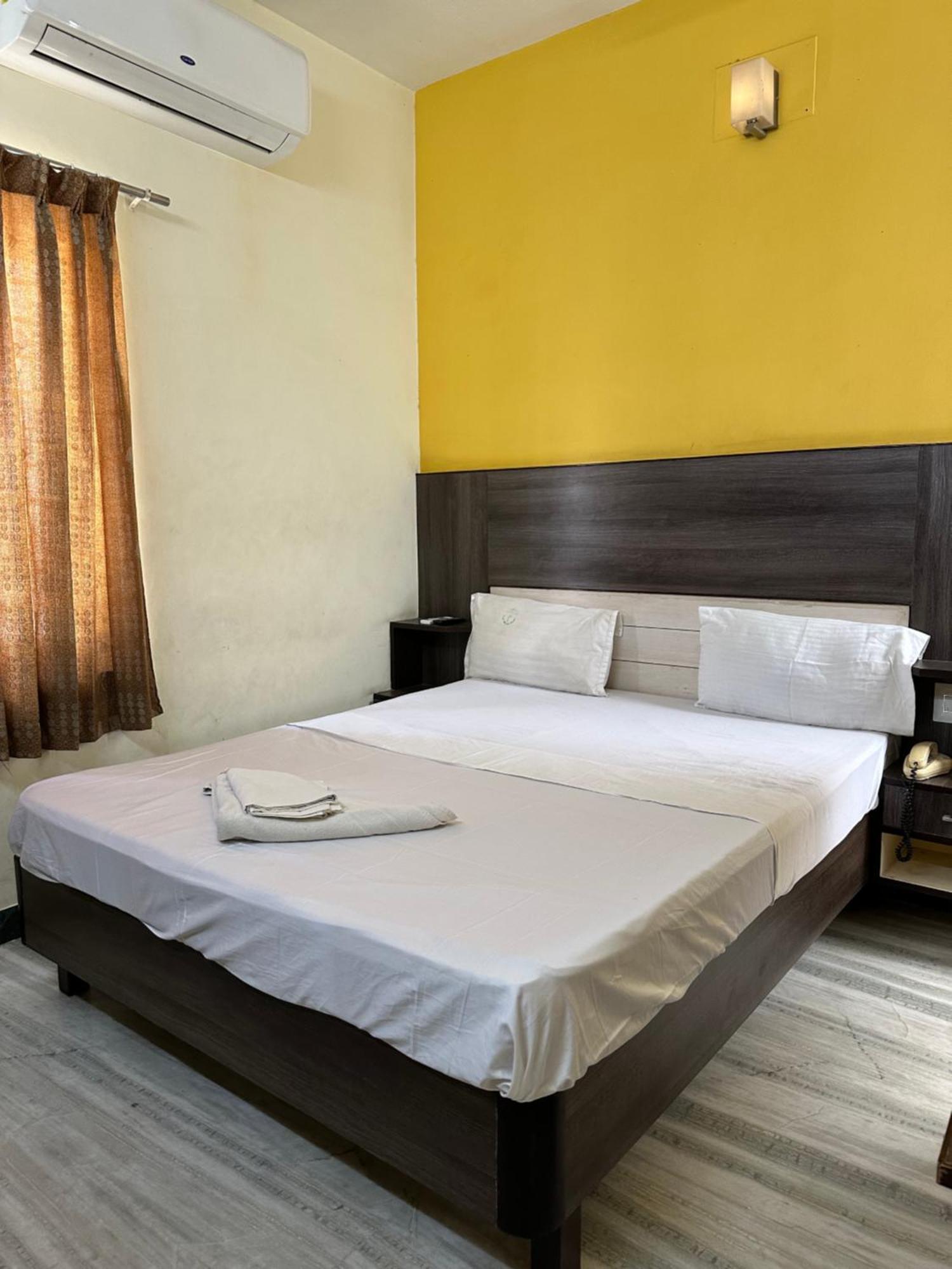 Hotel Priya Towers Nāmakkal المظهر الخارجي الصورة